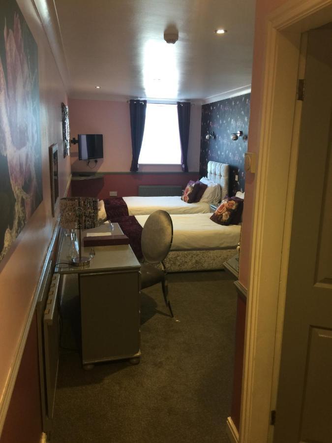 Blacksmiths Boutique B&B Robin Hood's Bay Extérieur photo