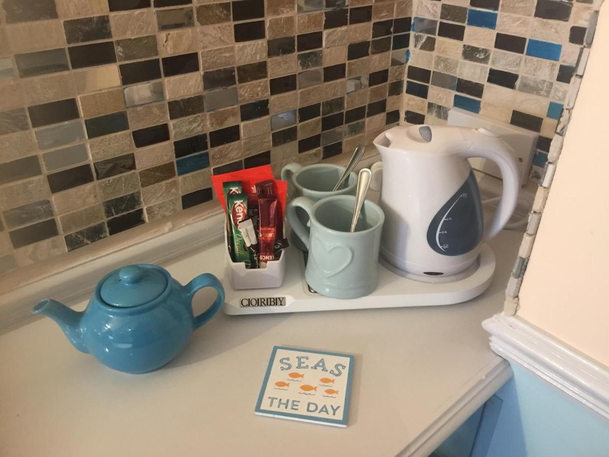 Blacksmiths Boutique B&B Robin Hood's Bay Extérieur photo